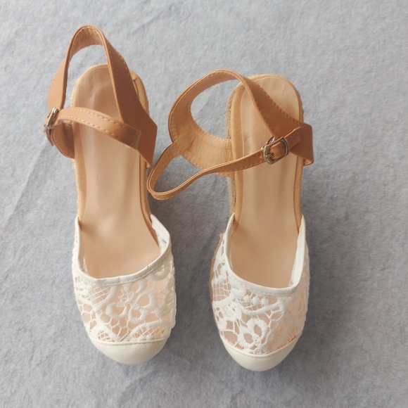 Womens platforms sandals. - Picture 2 of 6